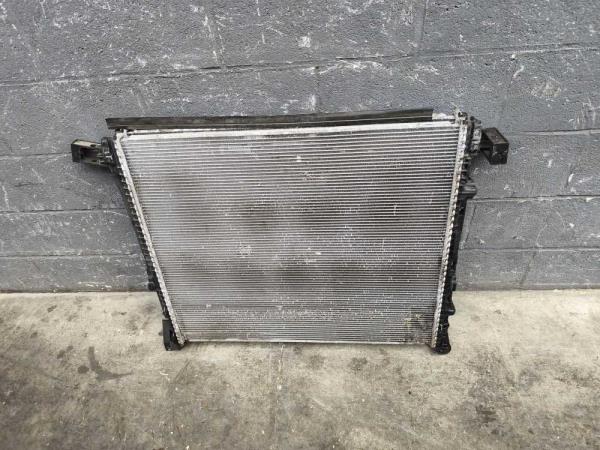 RADIATEUR EAU MAN TGE/ VW CRAFTER 2017+ - Vue 3
